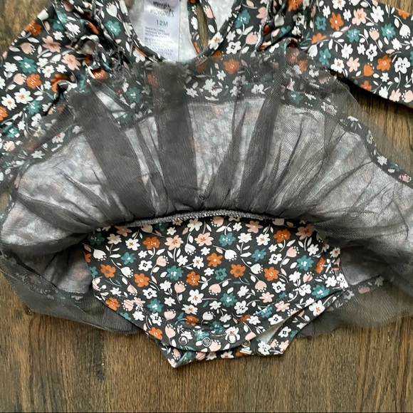 12M floral tutu onesie - Picture 2 of 3